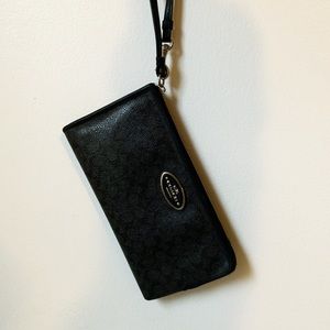 COACH Zipper Wallet